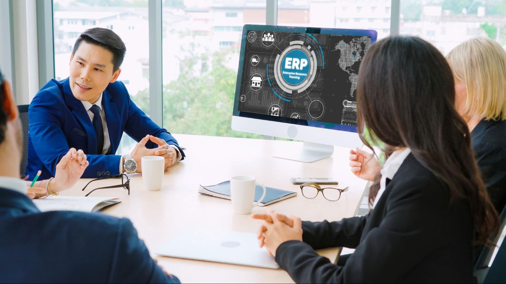 why are businesses switching to cloud erp img